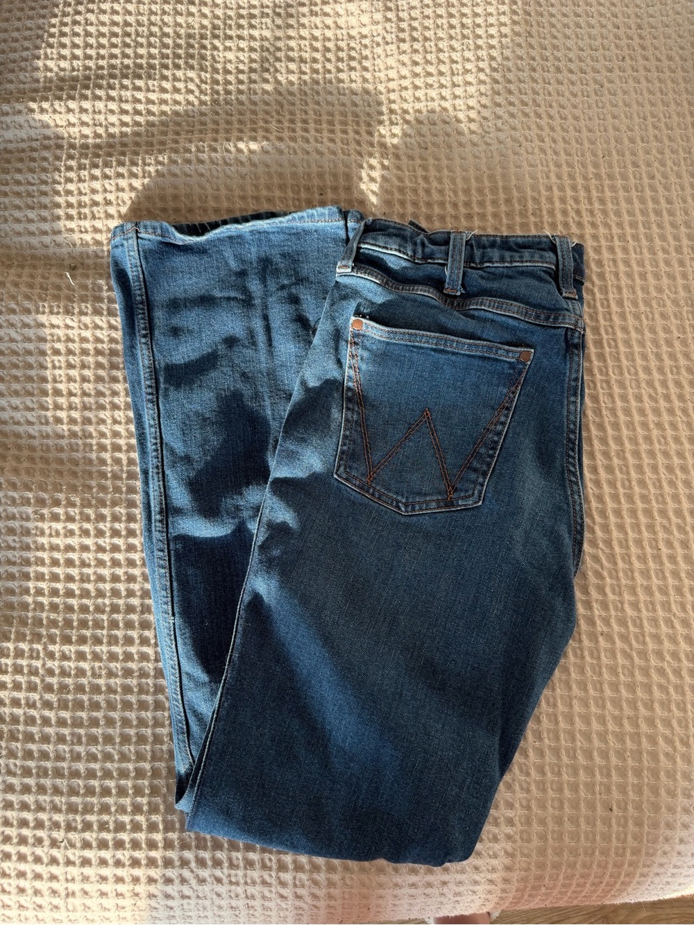 Women’s Boot Cut Jeans in Classic Blue Denim